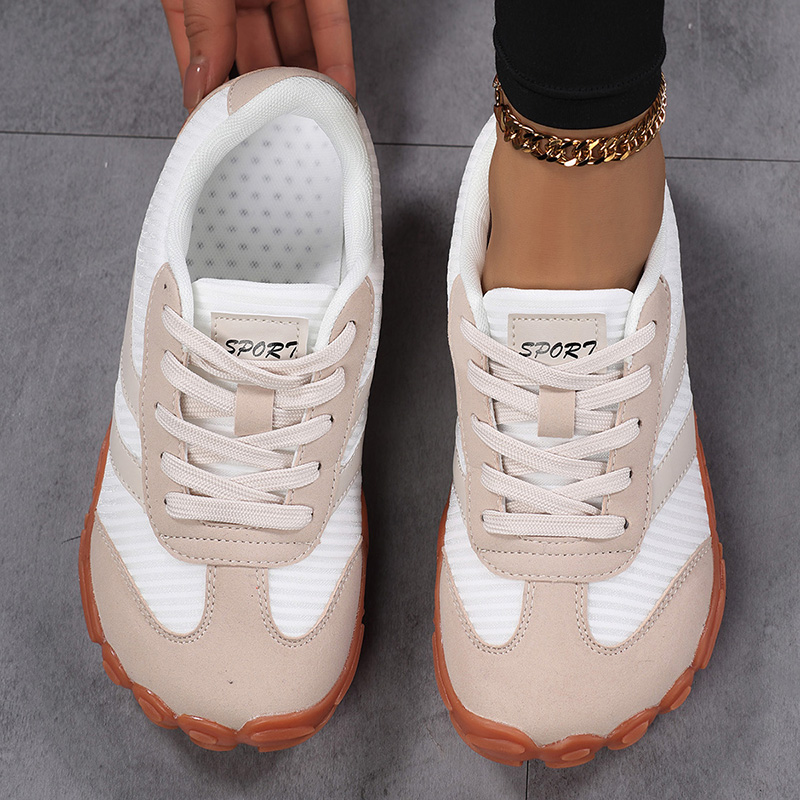 Buty do wędrówek na boso, snea – Sneaker Case recenzja i cena